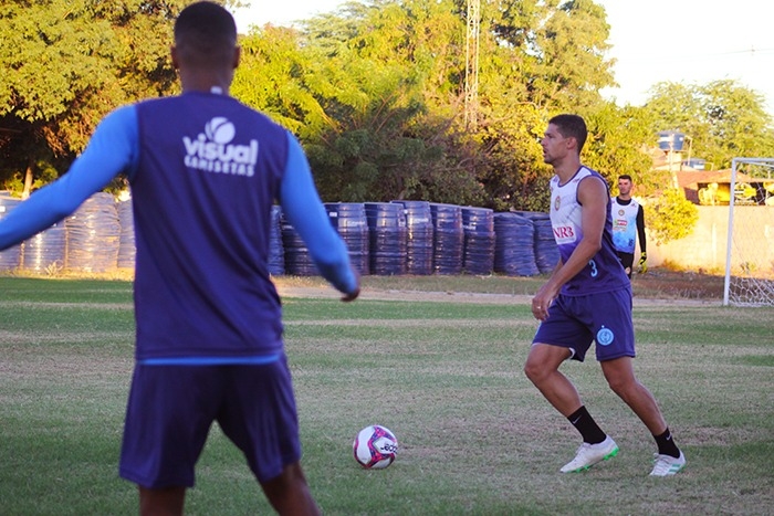 Juazeirense se reapresenta com foco no Bahia de Feira