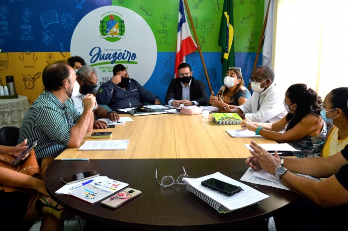 Entidades dialogam sobre rateio do Fundeb e auxílio tecnológico em Juazeiro