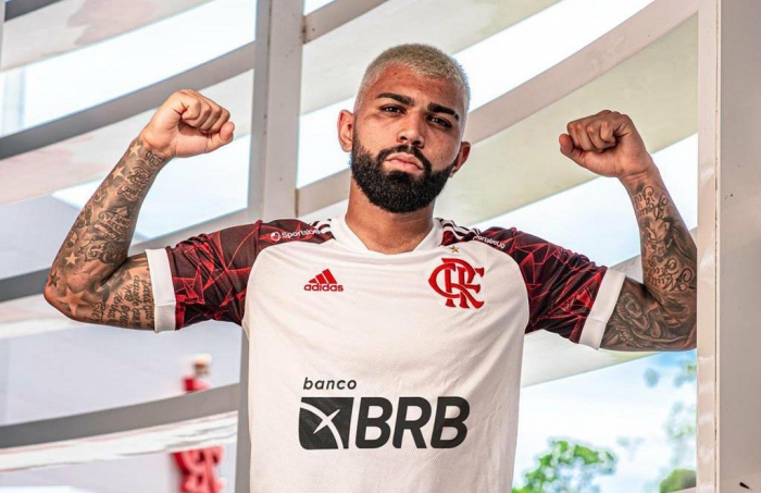 Gabigol exclui fotos com camisa do Flamengo no Instagram