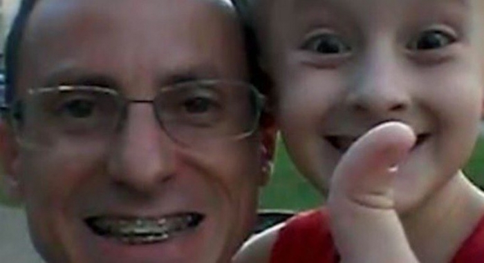 Pai mata filho de oito anos em hotel após perder a guarda da criança