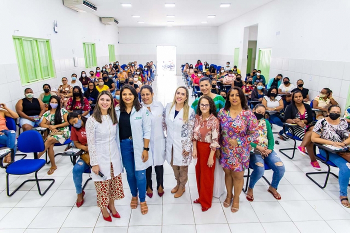 Juazeiro realiza formação com merendeiras da rede municipal de ensino sobre boas práticas de manipulação dos alimentos