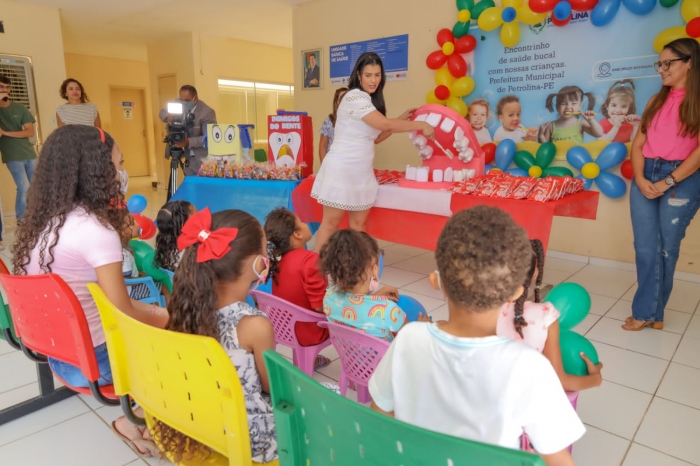 Crianças do bairro Cacheado participam de 