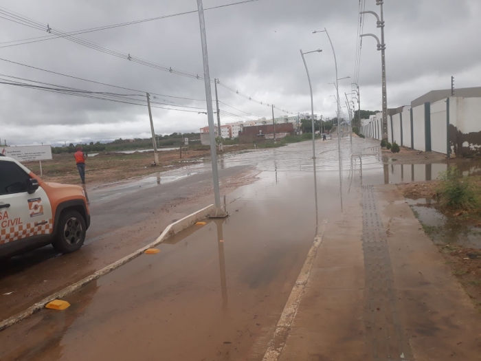 Defesa Civil de Petrolina reforça monitoramento e mantém equipes em alerta devido à chuva