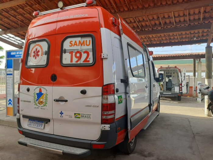 Retenção das macas nos hospitais de referência prejudica atendimento das urgências pelo Samu de Juazeiro