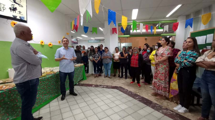 População é recebida com café junino na Secretaria de Saúde de Juazeiro