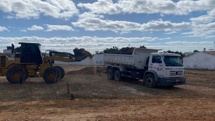 Mais de 2.500 toneladas de entulhos são retirados por mês em Juazeiro