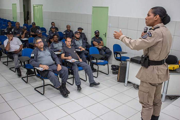 Juazeiro inicia ciclo de formação para agentes de segurança escolar