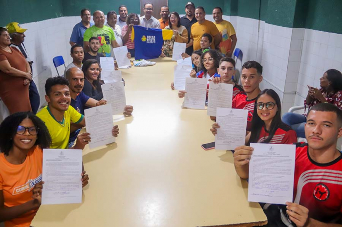 Bolsa Atleta 2023: Prefeita Suzana Ramos renova programa que incentiva o esporte no município