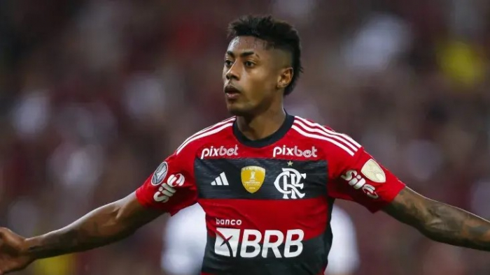 Bruno Henrique fecha com gigante brasileiro e deixa o Flamengo, diz jornalista