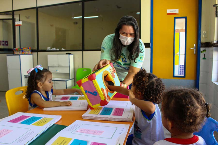 Gestão Suzana Ramos parabeniza professores pelo seu dia e destaca investimentos na educação