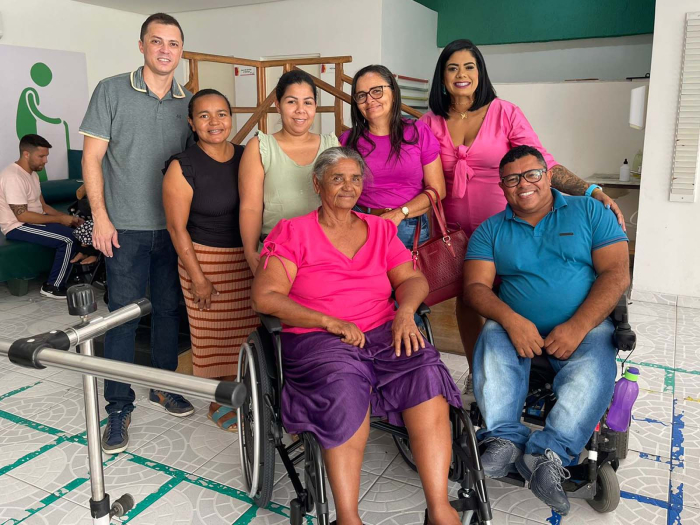 Inclusão: Pacientes cadastrados no Cerpris de Juazeiro recebem cadeiras de rodas