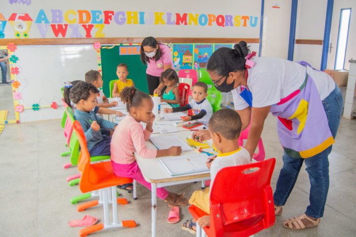 Estudantes veteranos da rede municipal de ensino podem realizar sua pré-matrícula nesta quarta-feira