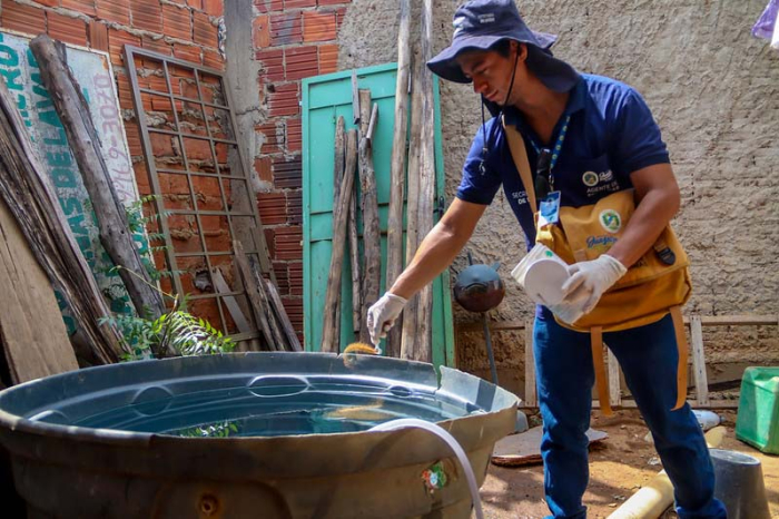 Juazeiro realiza mutirão de visitas domiciliares para combater focos de reprodução do Aedes aegypti