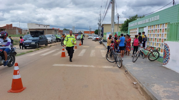 Prefeitura de Juazeiro intensifica ações educativas para garantir um trânsito seguro na volta às aulas