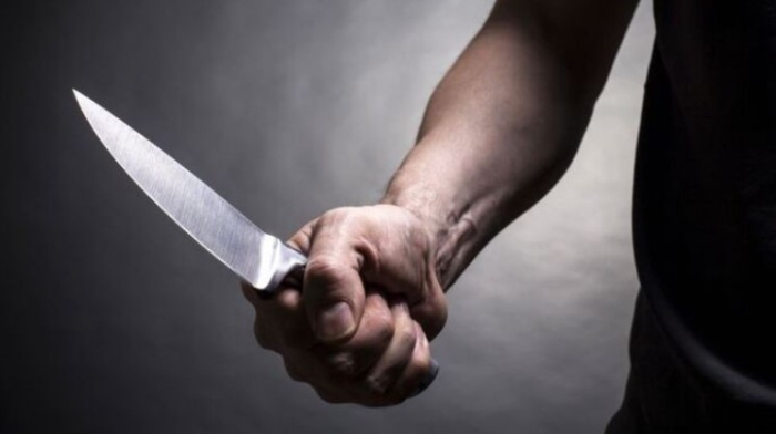 Pai mata filho a facadas após briga por causa de celular