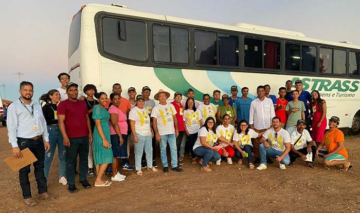 Representantes de Sento-Sé participam do 2º Encontro da Apicultura Profissional em Casa Nova