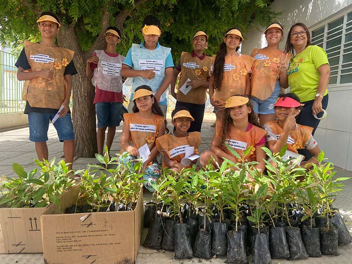 Crianças atendidas pela CRAS celebram o Dia Mundial do Meio Ambiente, em Juazeiro