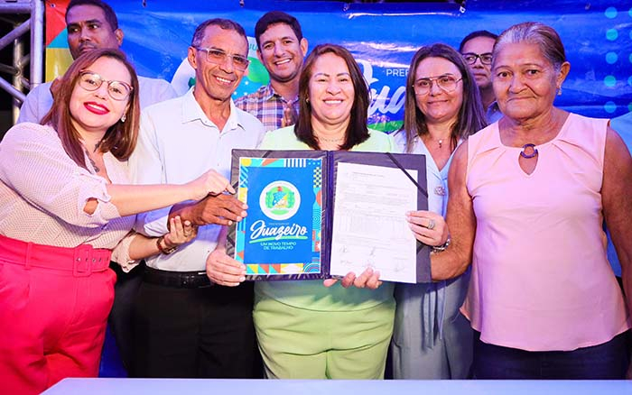 Suzana Ramos assina ordem de serviço para construção de praça no João Paulo II