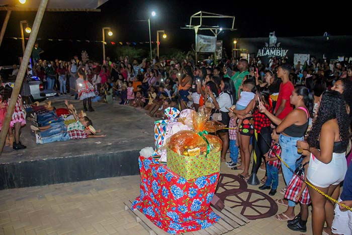 Festejos juninos marcam início do recesso escolar em Juazeiro