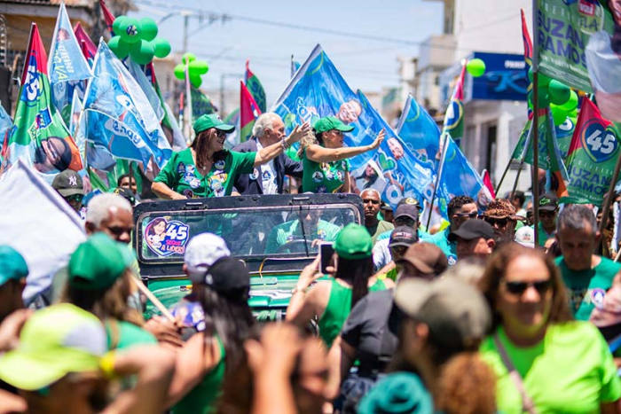 Onda verde invade as ruas de Juazeiro na Grande Puxada do 45 consolidando reeleição de Suzana Ramos