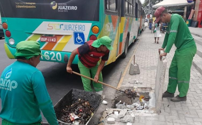 Prefeitura de Juazeiro intensifica limpeza preventiva de galerias pluviais em preparação para o período de chuvas